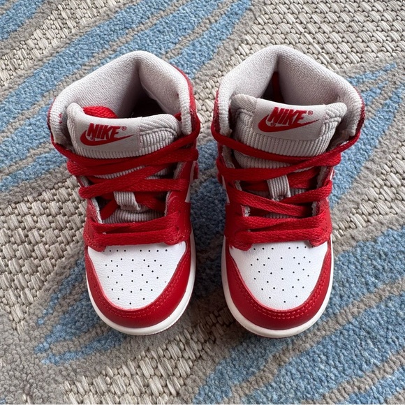 Nike Air Jordan 1 Retro High OG (TD) Toddlers' Shoes Red White Size 6C - Picture 3 of 6